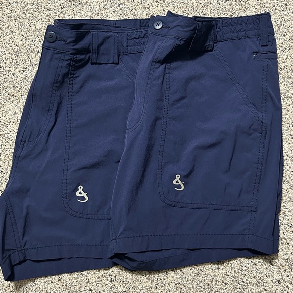 Hook & Tackle Other - Hook & Tackle Men’s Beer Can Fishing Shorts Size 36